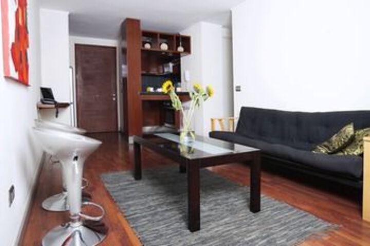Room 13 of 16