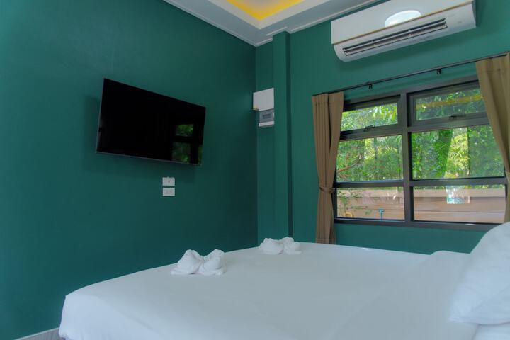Room 26 of 49