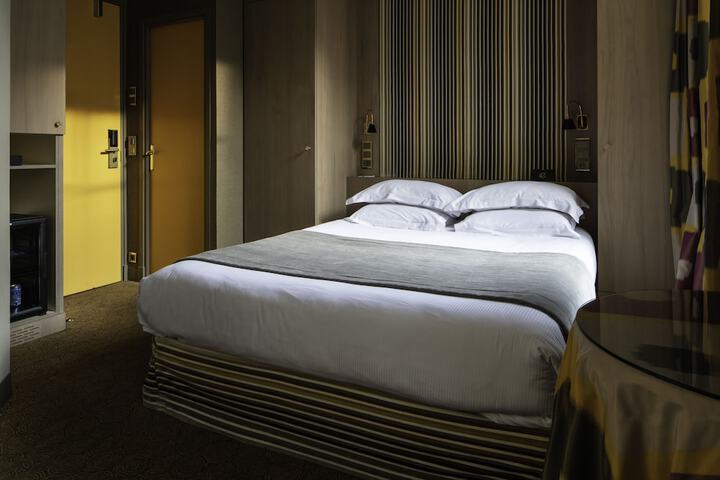 Room 20 of 74