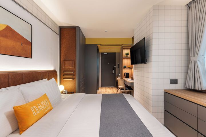 Room 47 of 98