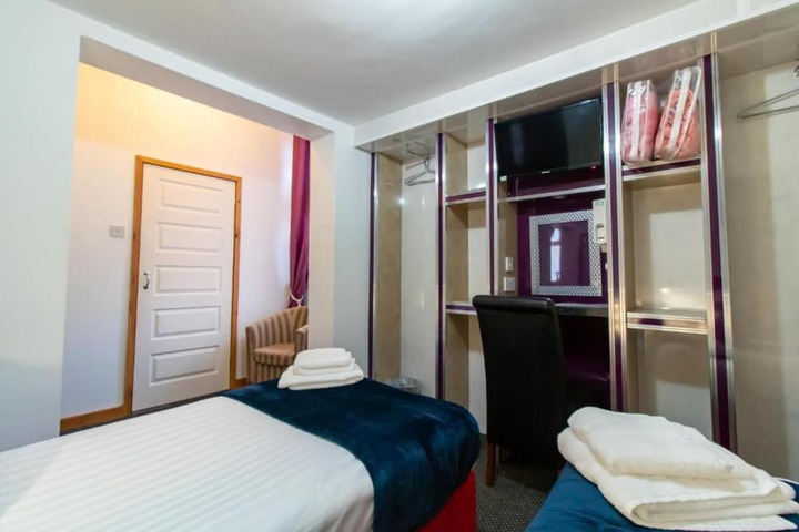 Room 15 of 58