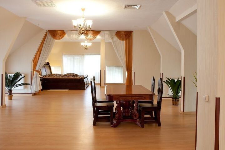 Room 15 of 59