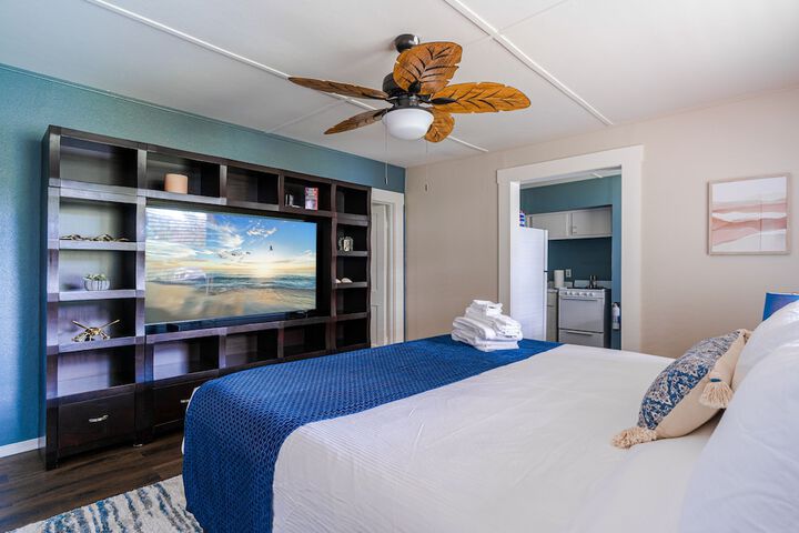 Room 12 of 175