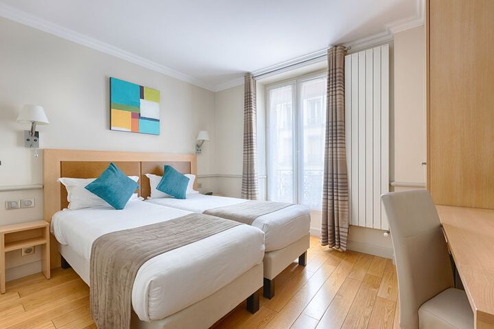 Room 10 of 50
