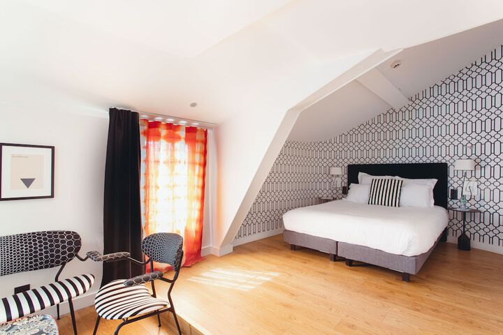 Room 15 of 64