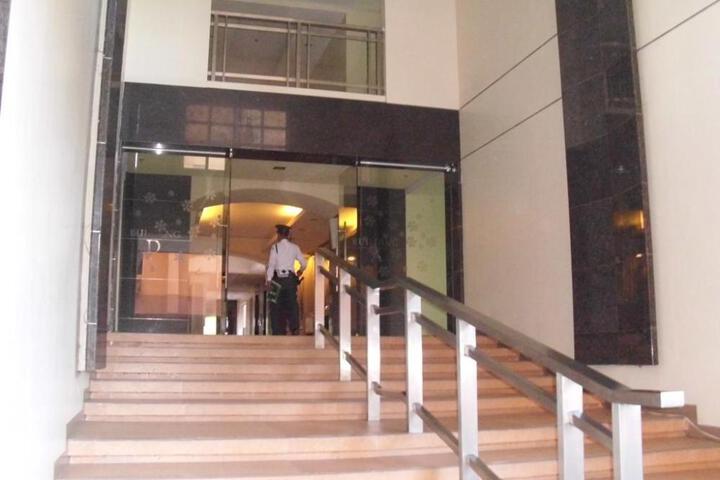 Photo 4