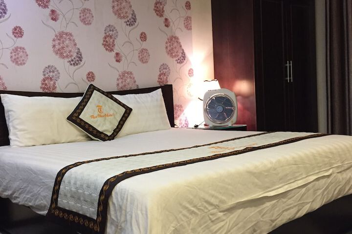 Room 5 of 37