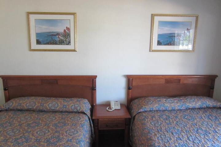 Room 28 of 46