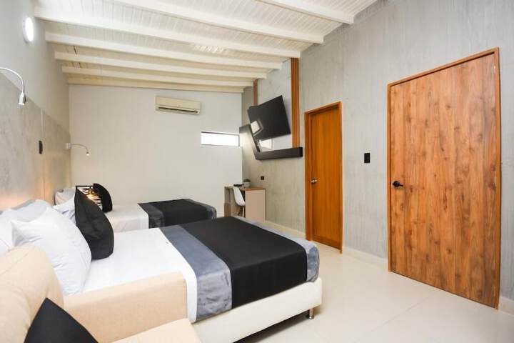 Room 28 of 61