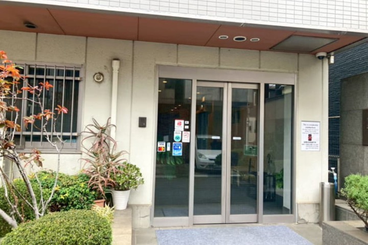 Hotel Entry