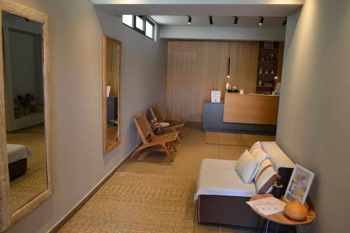 Hotel Interior 4 of 221