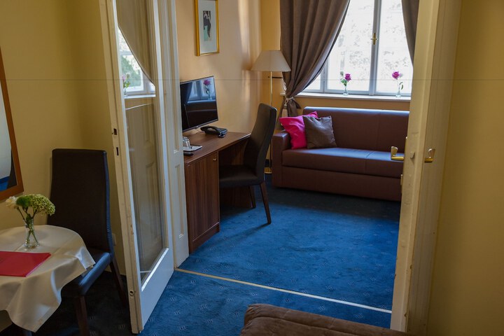 Room 31 of 67