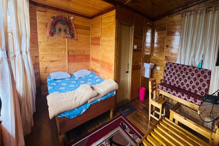 Room 9 of 53