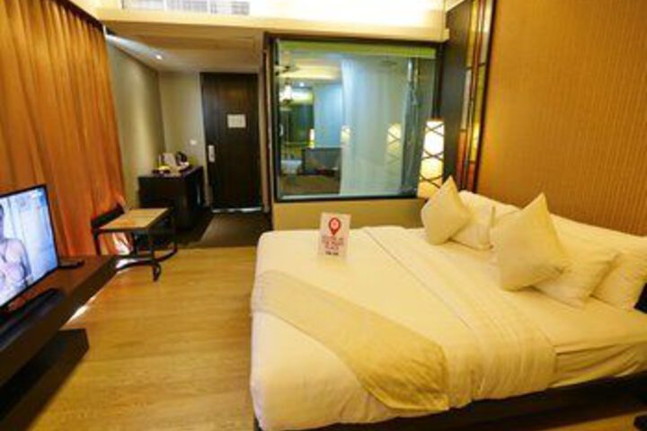 Room 27 of 43