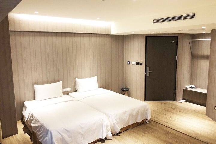 Room 17 of 59
