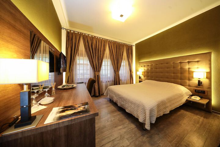 Room 5 of 54