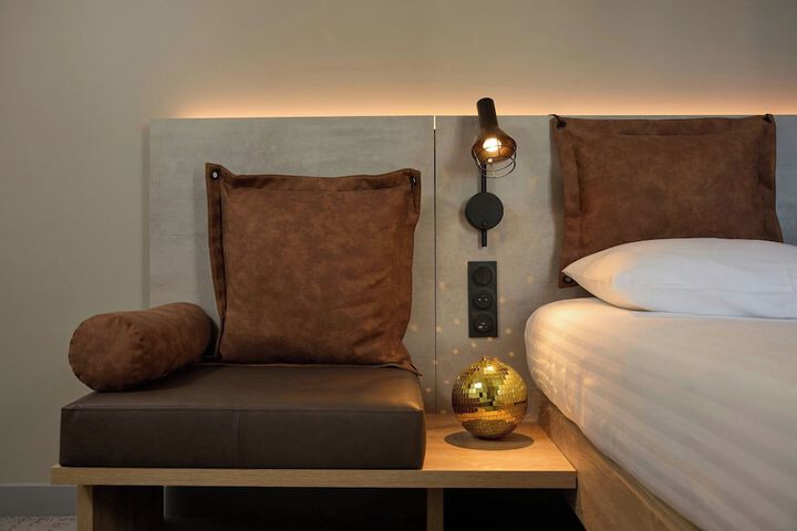 Room 16 of 55