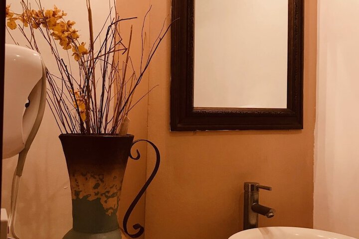 Room 29 of 39