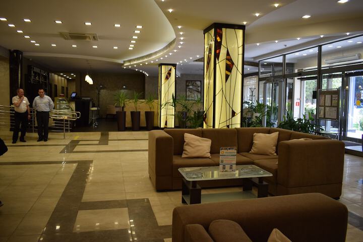 Guest Lobby