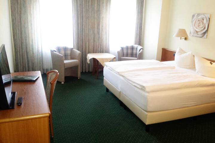 Room 9 of 41