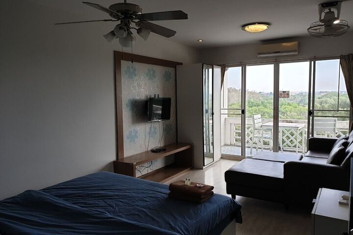 Room 156 of 263