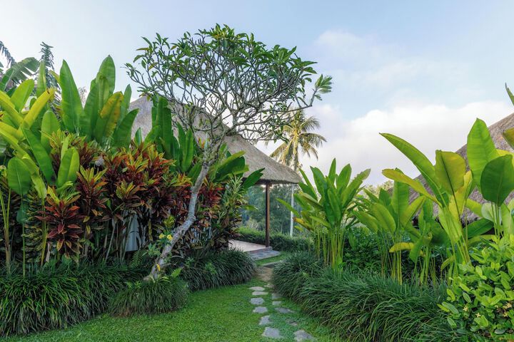 Hotel Exterior 56 of 60