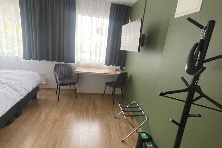 Room 36 of 72