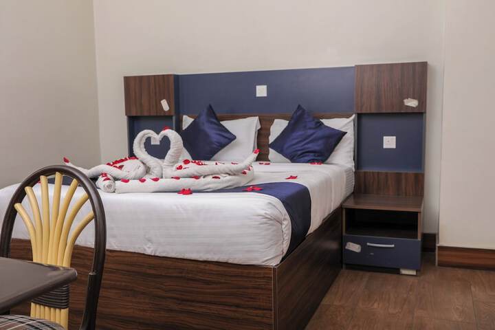 Room 4 of 61