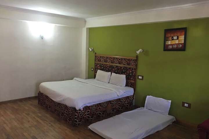 Room 12 of 31