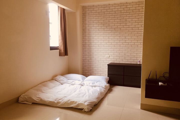 Room 3 of 7