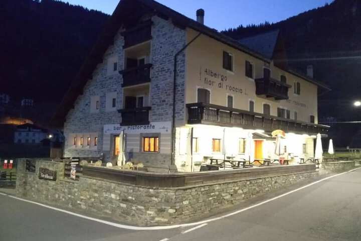 Hotel 12 of 13