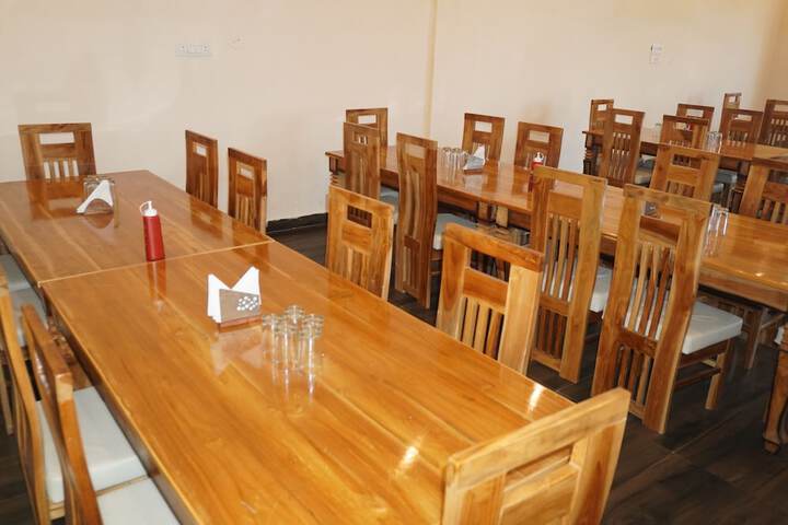 Dining 37 of 73