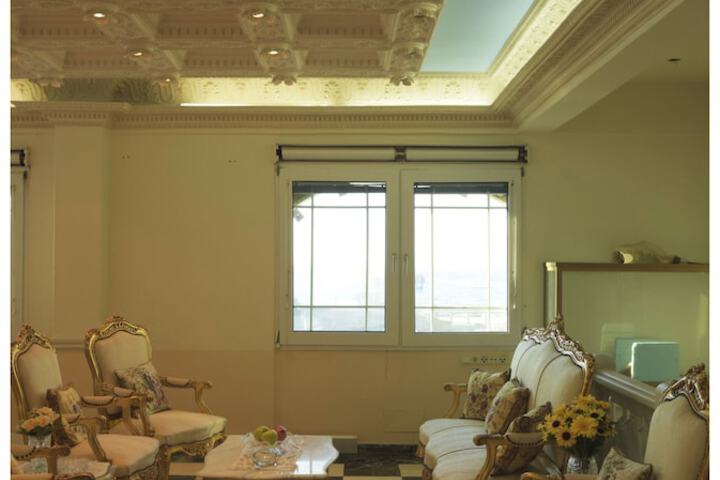 Hotel Interior 4 of 37