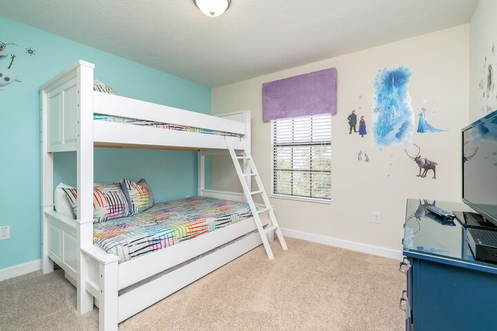 Room 10 of 46