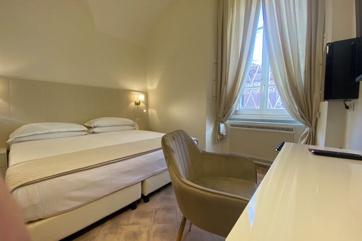Room 54 of 180