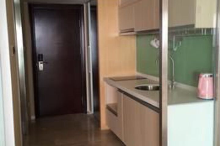 Room 2 of 51