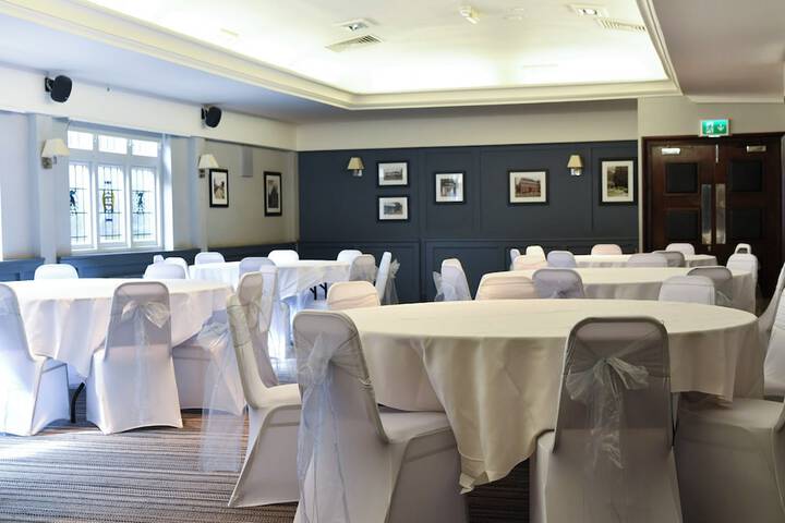 Ballroom/Hall 79 of 94