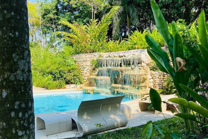 Pool 65 of 97