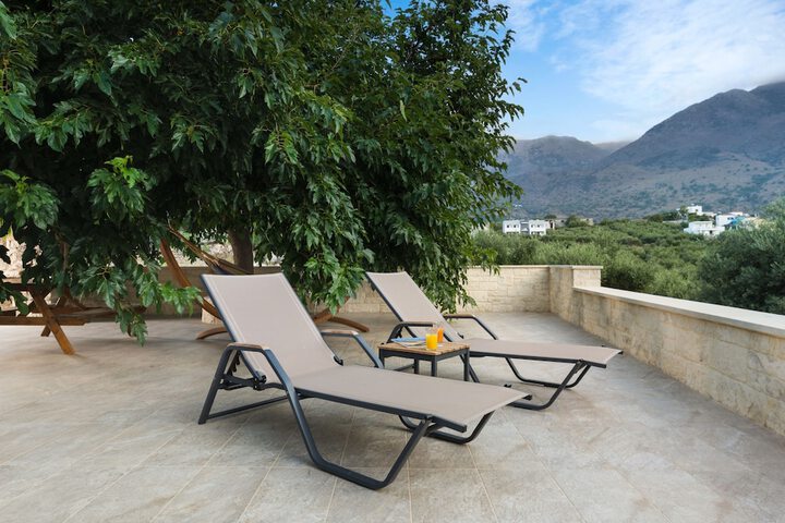 Terrace/Patio 9 of 35