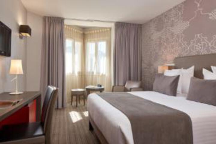 Timhotel Opera Blanche Fontaine