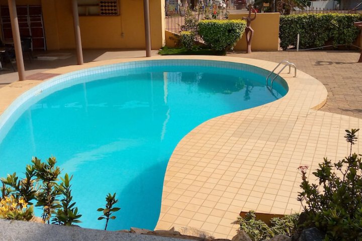 Pool 53 of 64