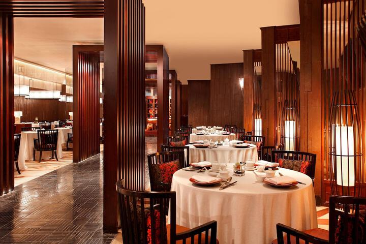 Dining 72 of 152