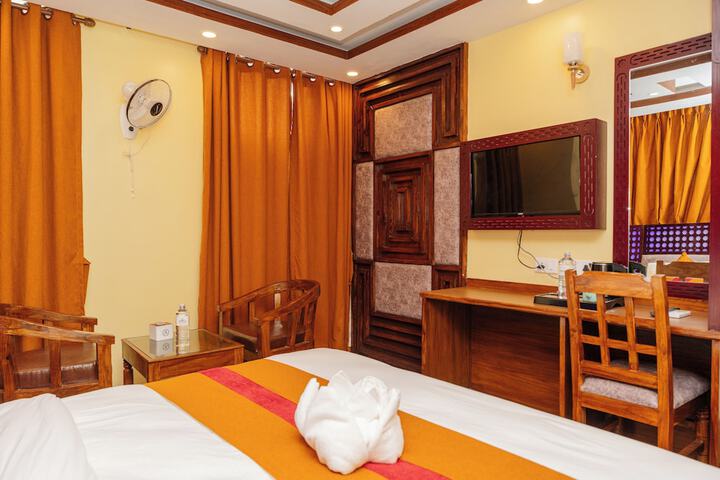 Room 9 of 52