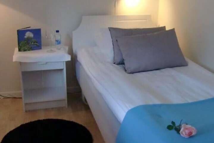 Room 11 of 39