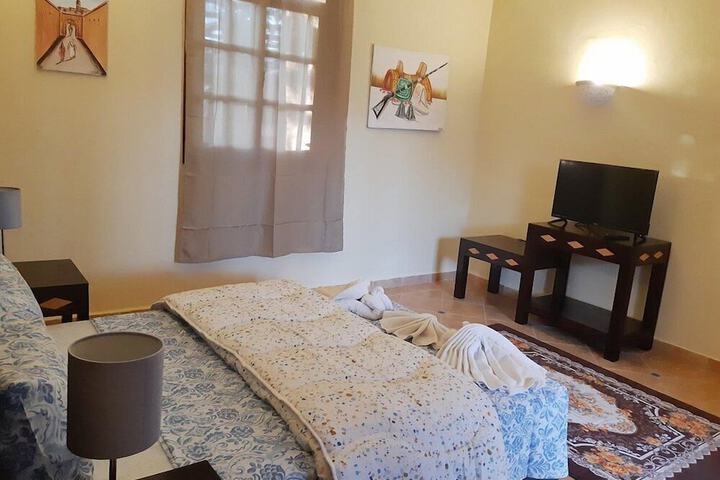 Room 5 of 49