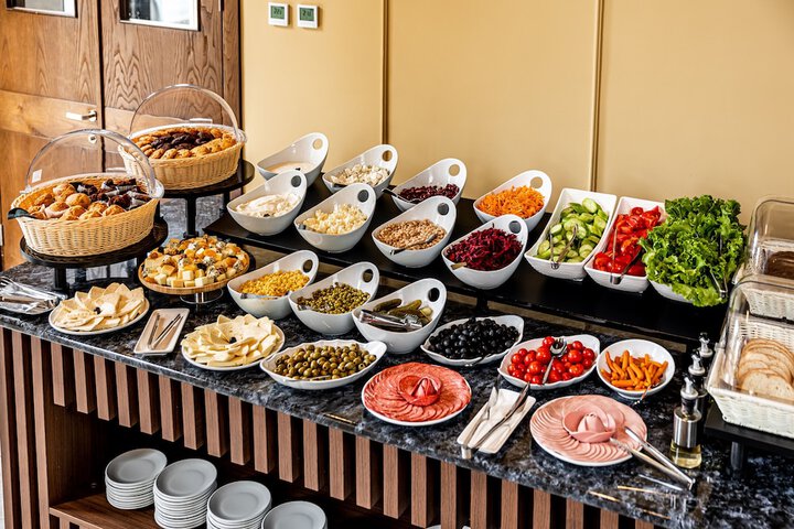 Breakfast/Coffee Service 75 of 85