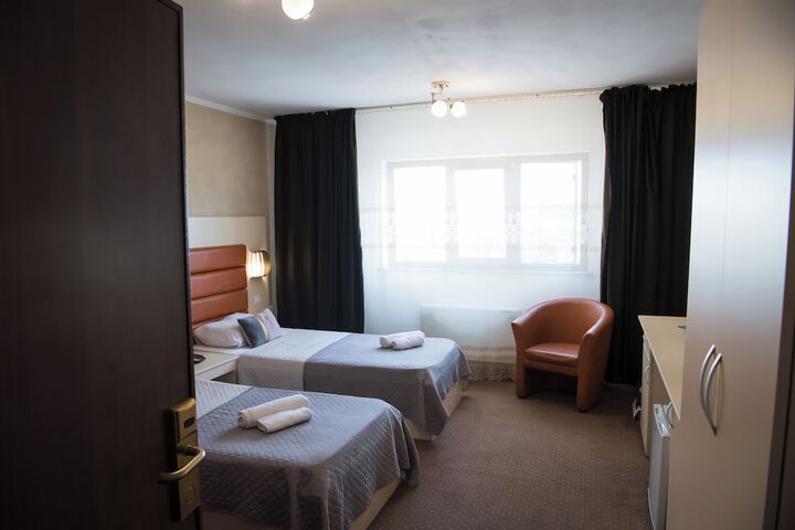 Room 40 of 80