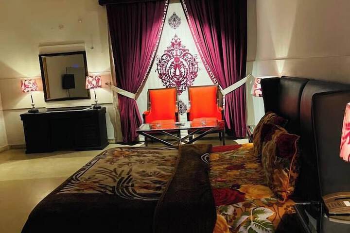 Room 14 of 26