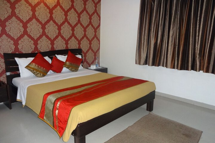 Room 5 of 51