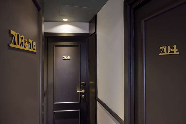 Room 31 of 77
